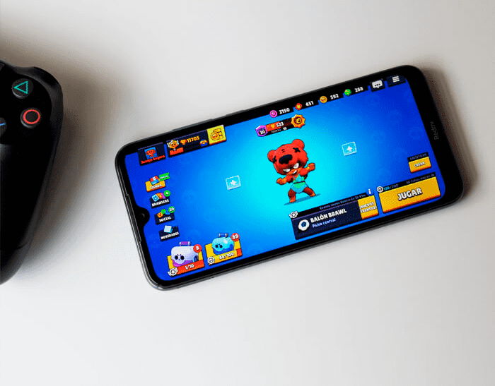 movil-jugando.png