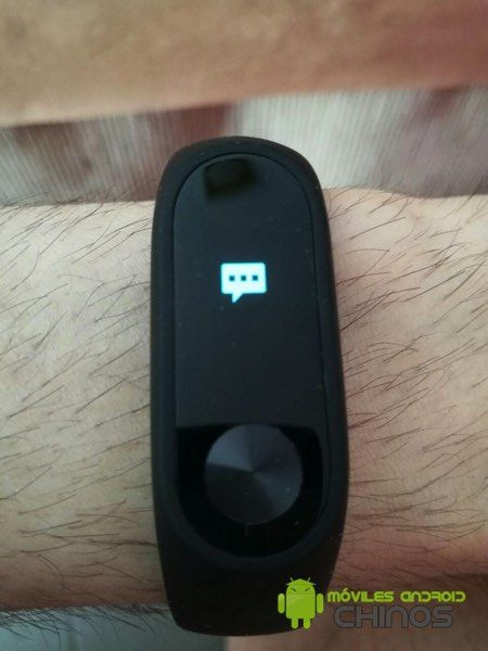 movilesandroidchinos.com_wp_content_uploads_2016_06_Xiaomi_MiBand_2_icono_notificacio_CC_81n.jpg