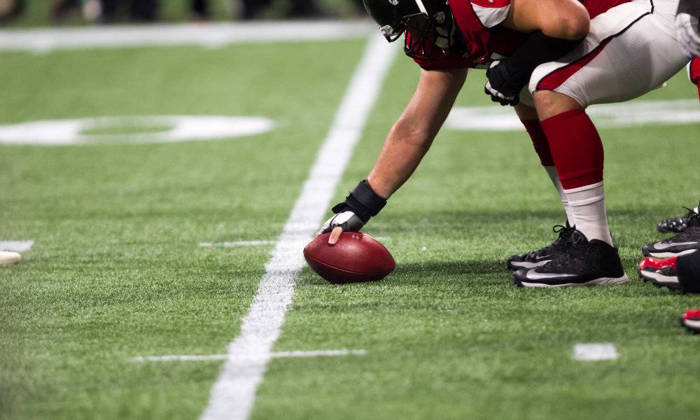 NFL-players-on-field.jpg