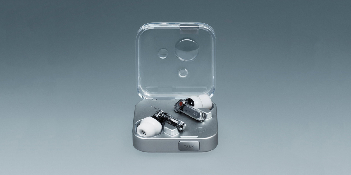 Nothing Ear (3) desvela un botón ‘talk’ y un ‘Super Mic’ en su nueva caja metálica