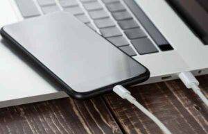 omo-conectar-el-telefono-a-la-PC-4-metodos-300x193.jpg