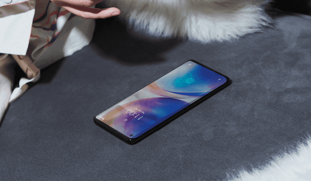 oneplus-8-pantalla.png