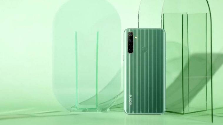 realme-6i-1.jpg