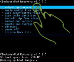 s2.subirimagenes.com_otros_previo_thump_8506877clockworkmodrecovery.jpg
