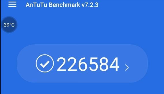 Screenshot_2019-09-30-20-02-55-433_com.antutu.ABenchMark.jpg
