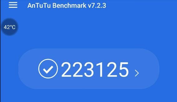 Screenshot_2019-09-30-20-11-09-869_com.antutu.ABenchMark.jpg