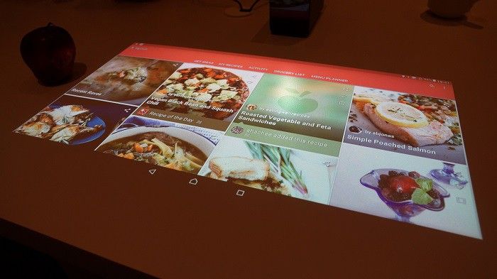 sony-xperia-projector(2).jpg