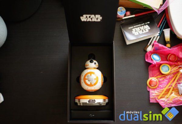 Star-Wars-BB-8-App-Enabled-Droid-by-Sphero-unboxing-DSC09939.jpg