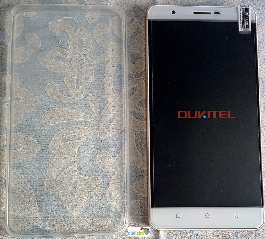 U16 MAX Y FUNDA.jpg