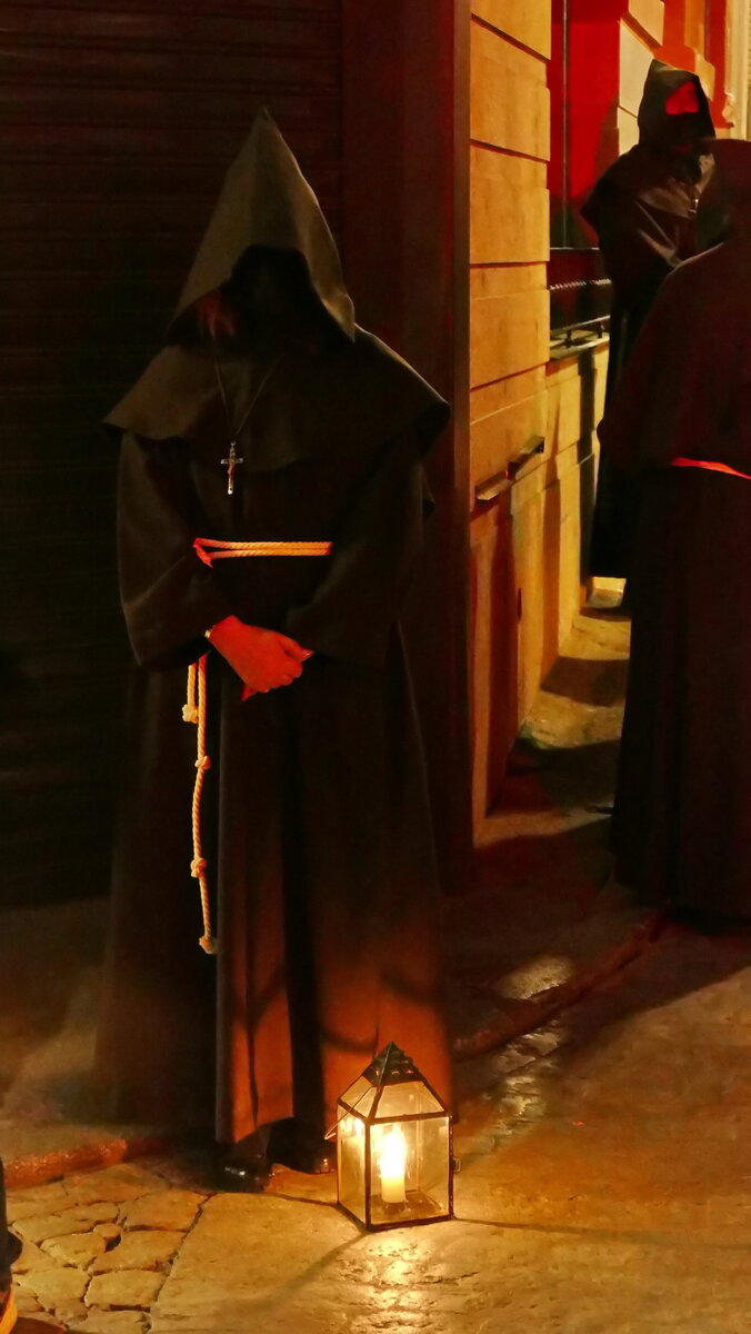 Viacrucis Cristo Buena Muerta - Toledo (16 Abril 2022) 26.JPG