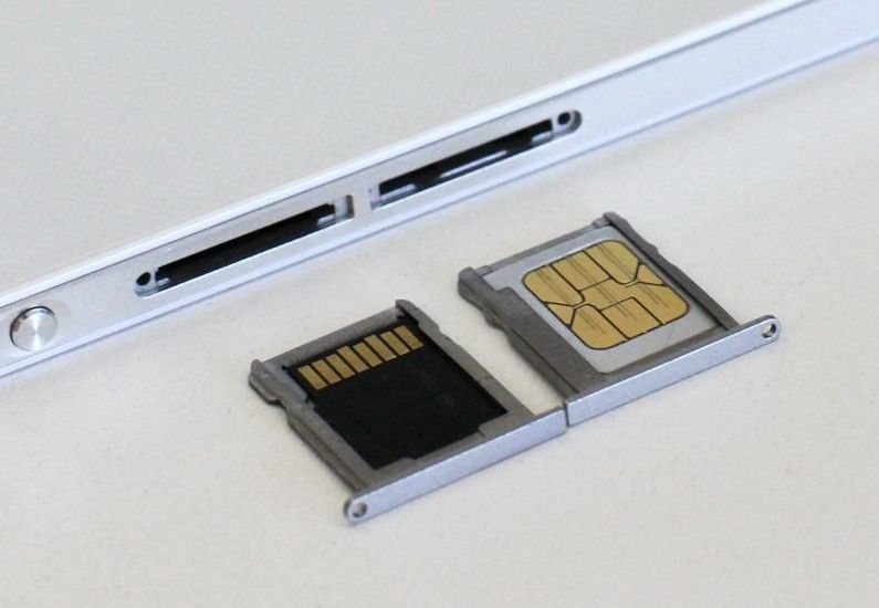 www.4gltemall.com_blog_wp_content_uploads_2014_05_huawei_p7_sd_card_and_SIM_card_slot.jpg
