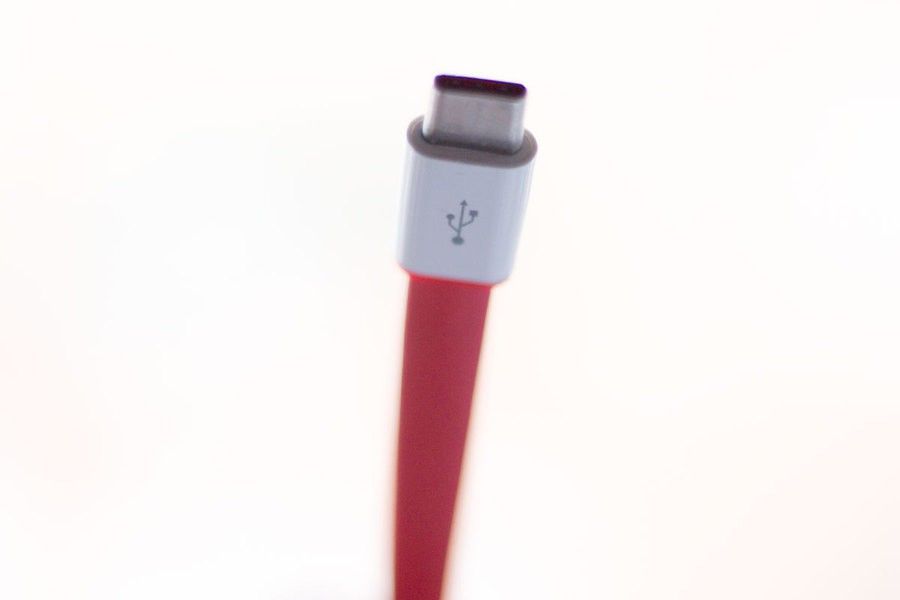 www.elandroidelibre.com_wp_content_uploads_2015_11_cables_USB_Type_C_OnePlus_2.jpg