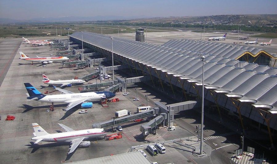 www.elandroidelibre.com_wp_content_uploads_2016_02_aeropuerto_madrid_barajas.jpg
