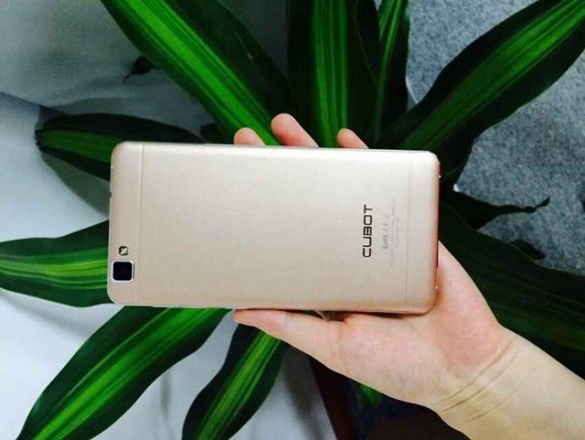 www.geeksnack.com_wp_content_uploads_2015_08_cubot_x15_flagship_price_camera_smartphone_585x440.jpg