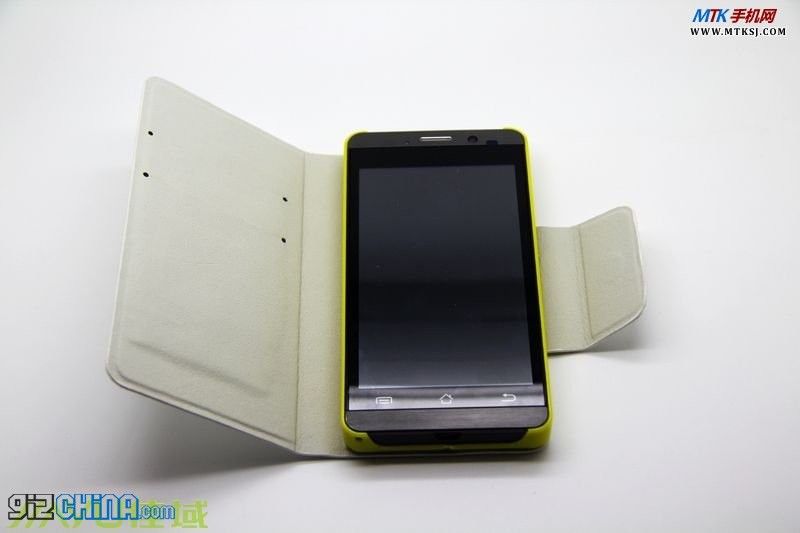 www.gizchina.com_wp_content_uploads_images_jiayu_g3_cases_and_covers_china_phone.jpg