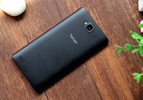 www.gizmochina.com_wp_content_uploads_2014_05_Huawei_Honor_3C_4G_01.jpg