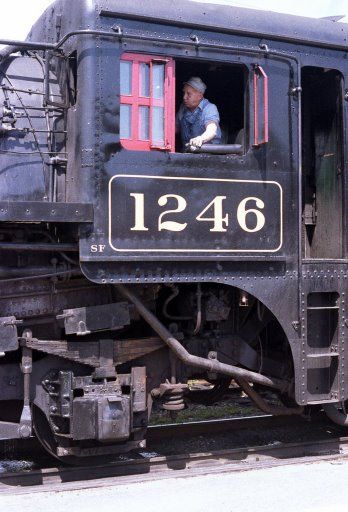 www.steamlocomotive.com_pennsy_steamtown_bellowsfalls_1983SteamtownUSA_002.jpg