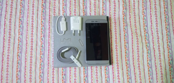 www.tutecnomundo.com_wp_content_uploads_2015_08_contenido_caja_umi_iron.jpg
