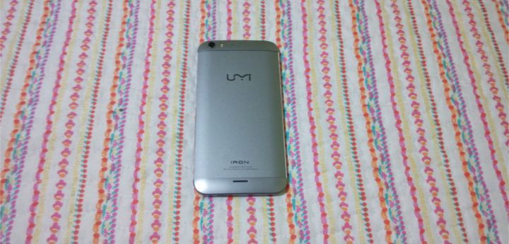 www.tutecnomundo.com_wp_content_uploads_2015_08_trasera_Umi_Iron.jpg