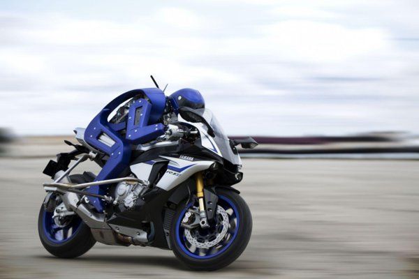 yamaha-motobot-v12016-1.jpg