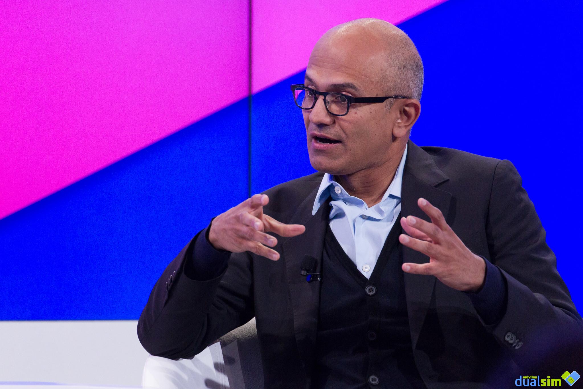 El CEO de Microsoft culpa a Apple por la inferioridad de Bing frente a Google