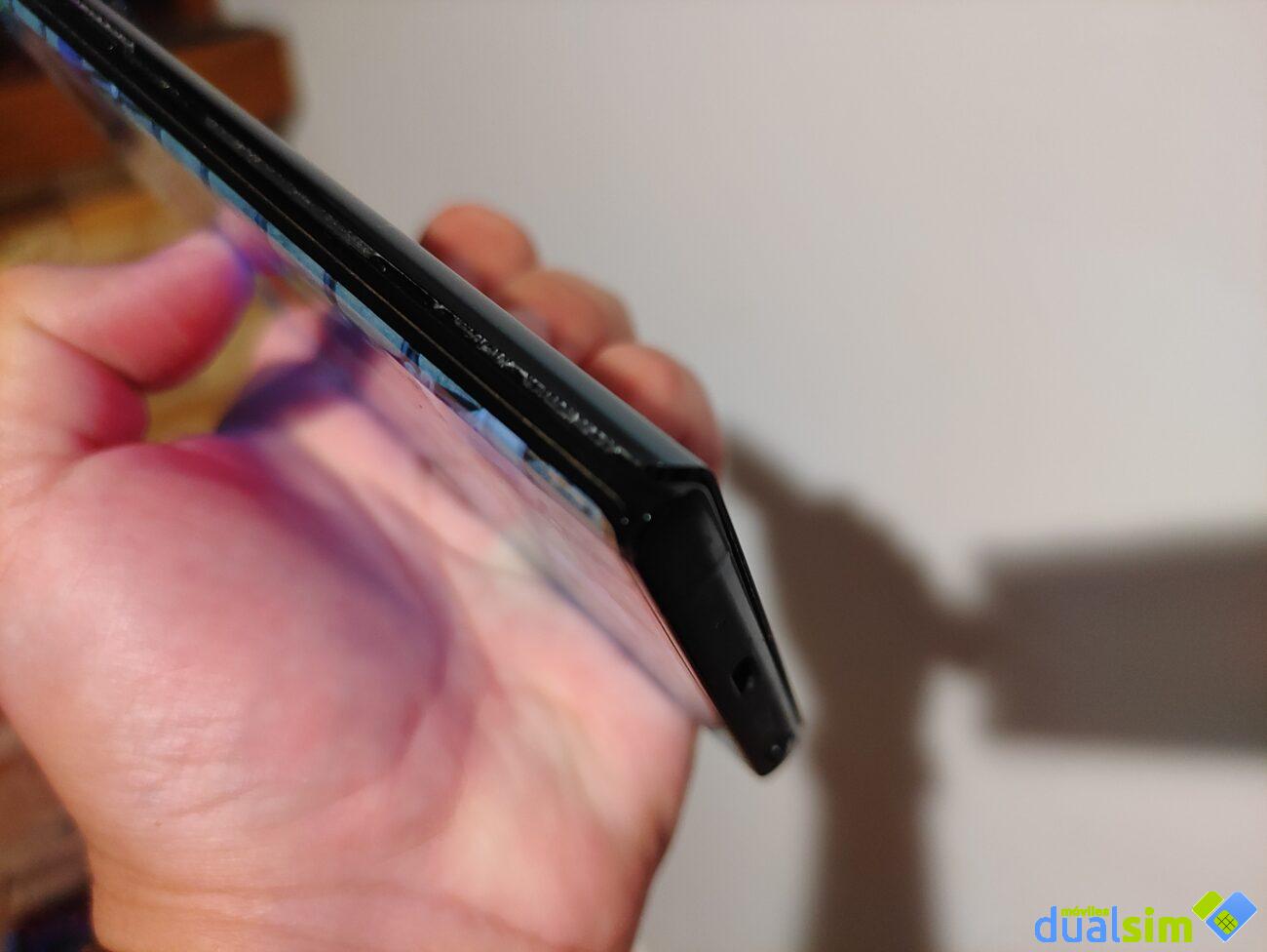 A mi Galaxy Note Ultra 5G se le ha hinchado la batería a tal punto que puede incendiarse