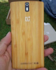 Oneplus-Plus-Bamboo-madera