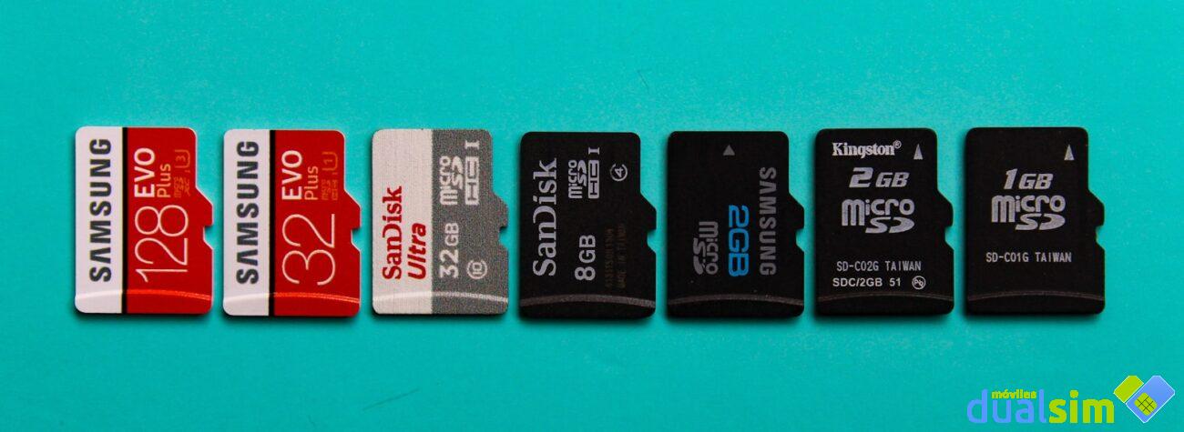 2 black and white cards