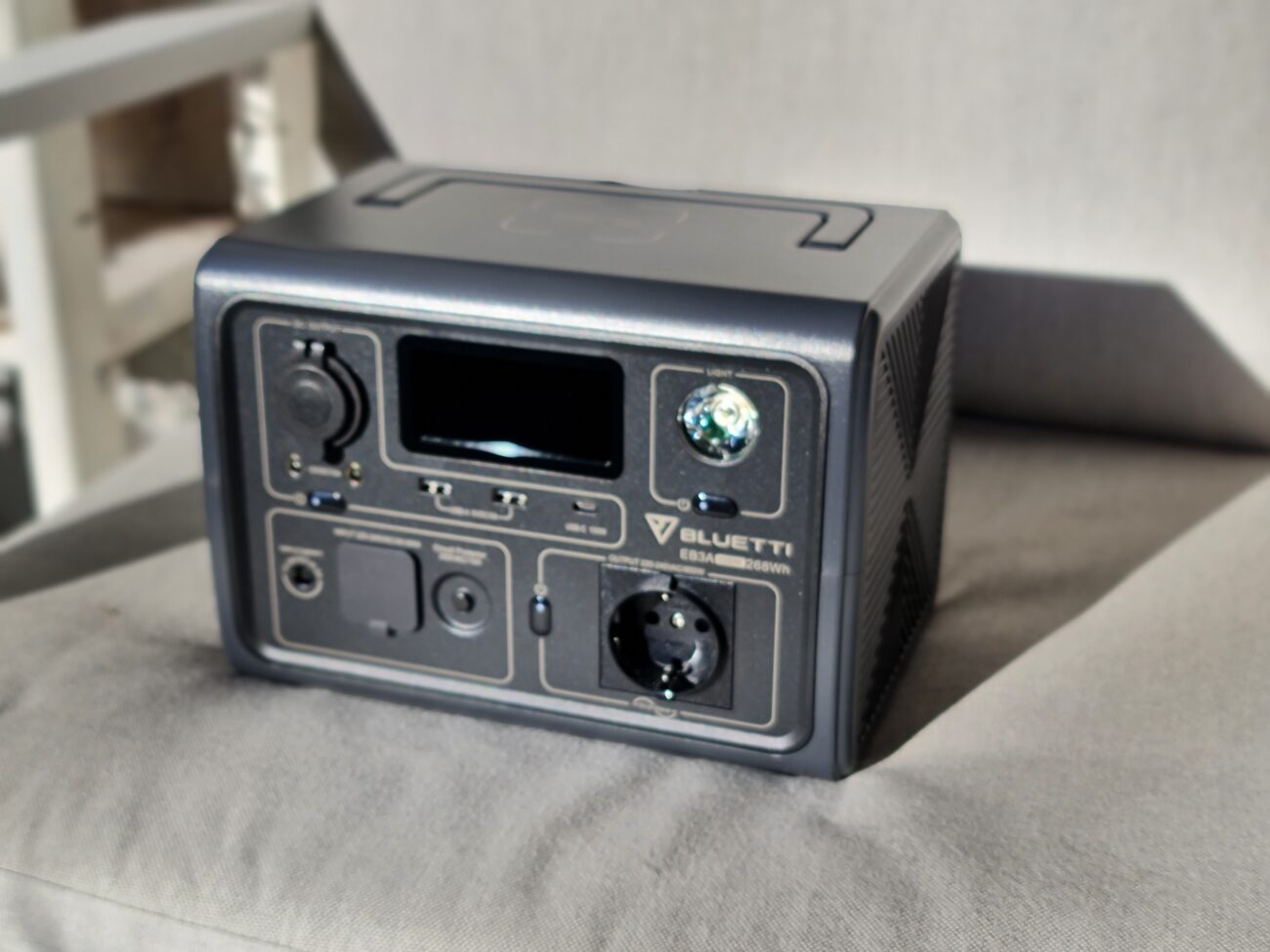 Unboxing EB3A