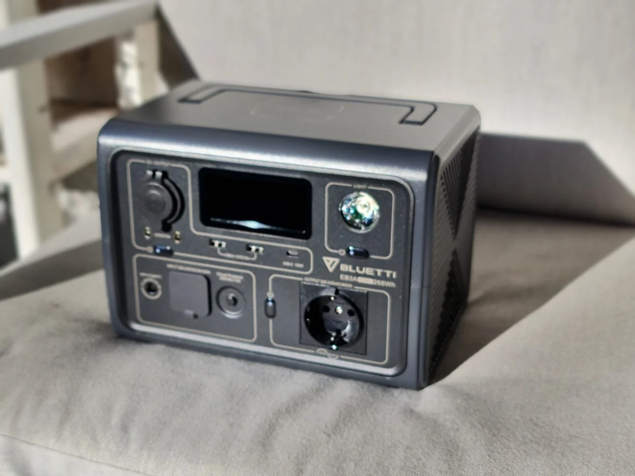 Unboxing EB3A