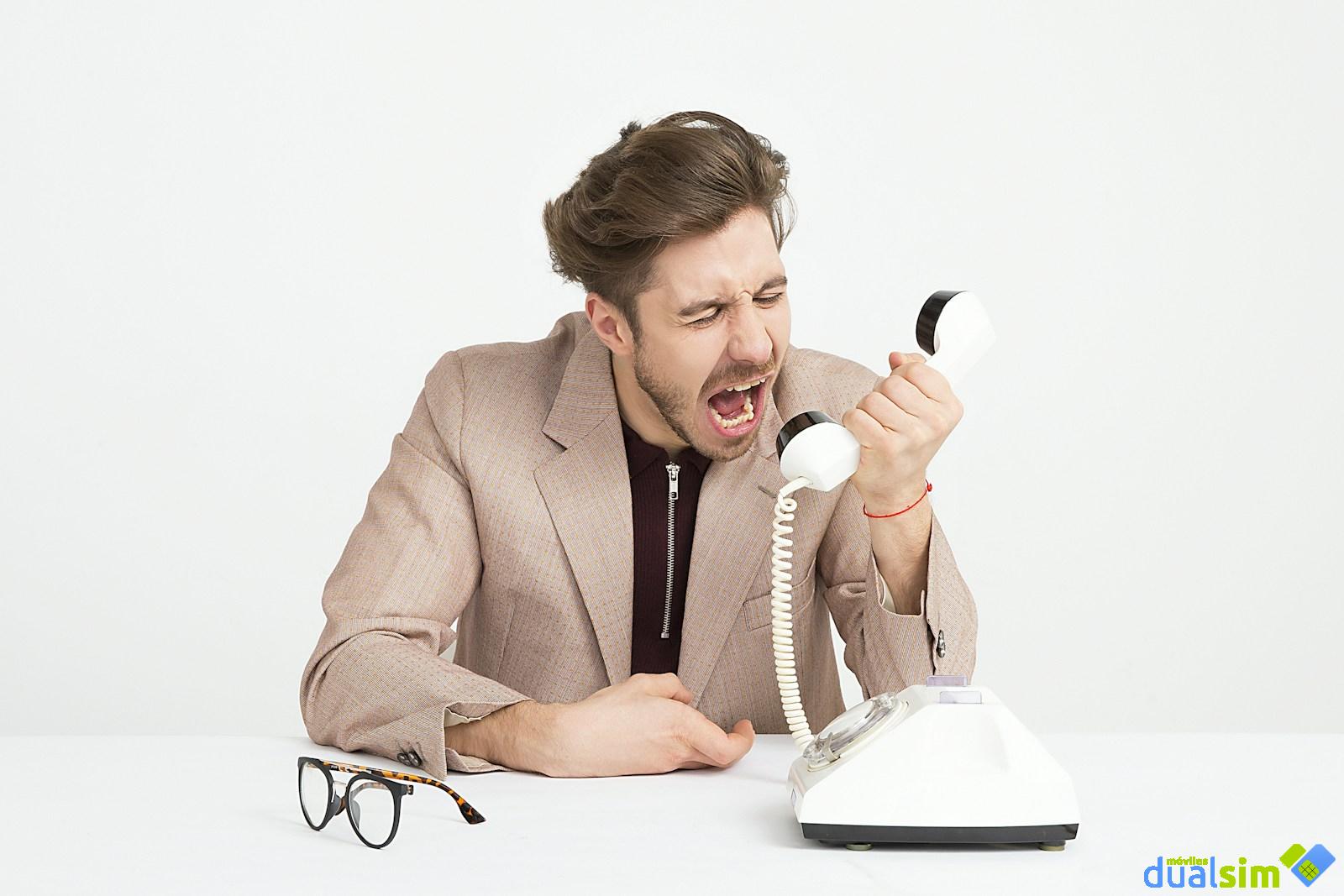 Vodafone lidera quejas en España según la OCU