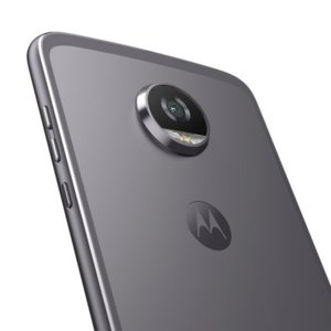 ai.blogs.es_5a3cc2_moto_z2_play_backdetail_lunargray_450_1000.jpg