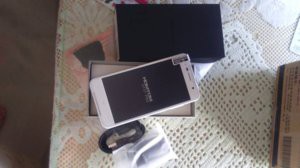 MOVIL HOMTOM.jpg