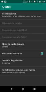 Screenshot_Radio_FM_20180527-070604.png