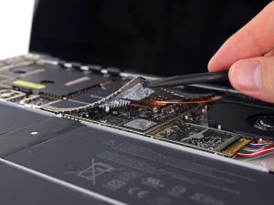 Surface-Laptop-iFixit-2-740x555.jpg