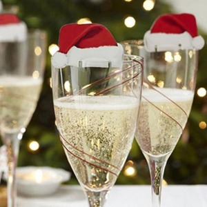 Santa-Hat-Place-Cards-Wine-Glass-Cards-20181113144603856.jpg