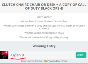 FALL CLUTCH CHAIRZ GIVEAWAY .png