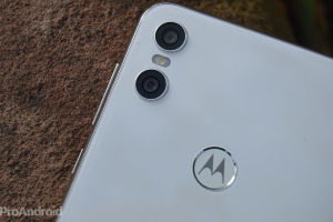 Motorola-One-Review-8-1024x681.jpg