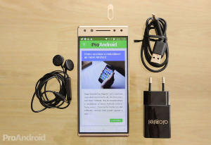 alcatel-5-review-español-accesorios.jpg