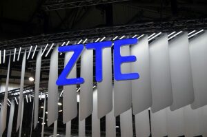 ZTE-Logo-830x550.jpg
