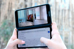 lg-v50-dual-screen.jpg