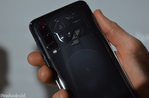 Xiaomi-mi-9-transparente-17.02.23-1.png