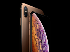 Apple-iPhone-Xs-combo-gold-09122018_big.jpg.large_.jpg