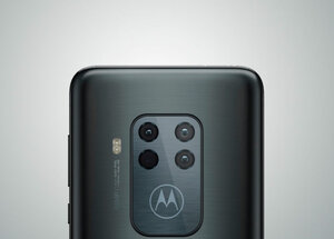 motorola-one-zoom-1.jpg