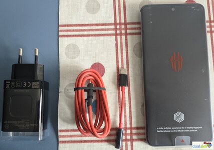 02 REDMAGIC 6R CONTENIDO CAJA.jpg