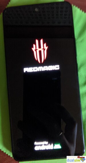 16 REDMAGIC 6R PARTE FRONTAL 01 .jpg