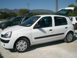 1308041957_216032291_3-Renault-Clio-2004-15-70cv-diesel-blanco-Alhaurin-de-la-Torre.jpg